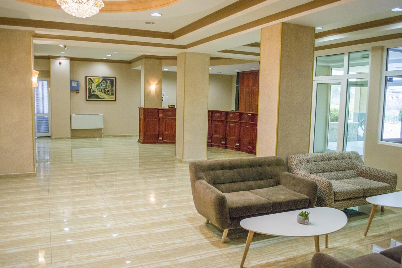 Hotel Feni Kavadarci Exteriör bild